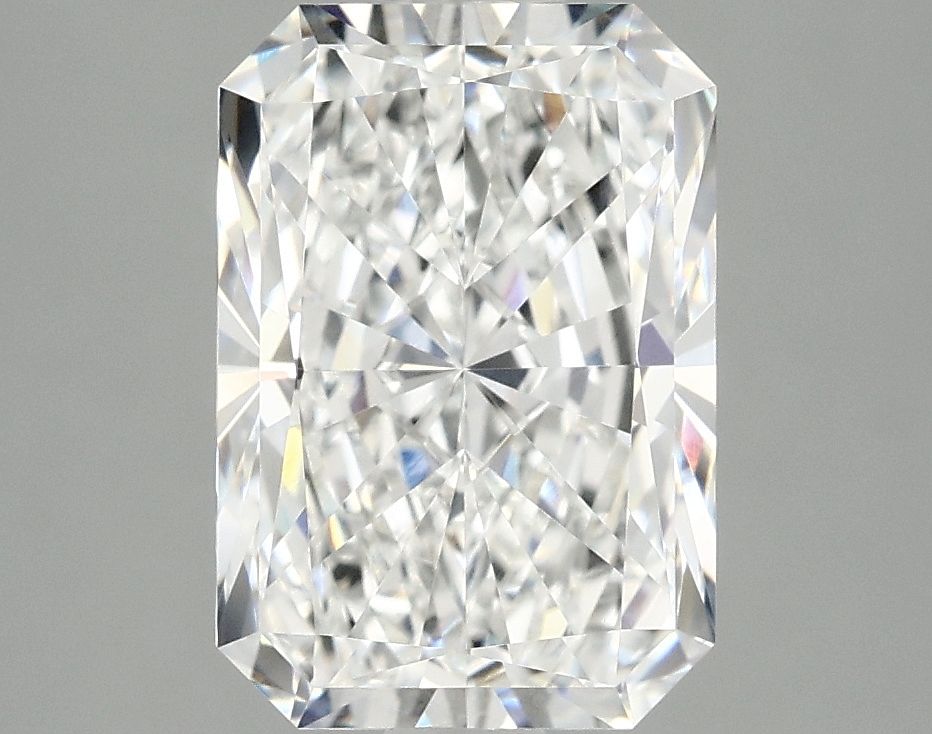 2.99 ct. radiant Lab Grown Diamond front image