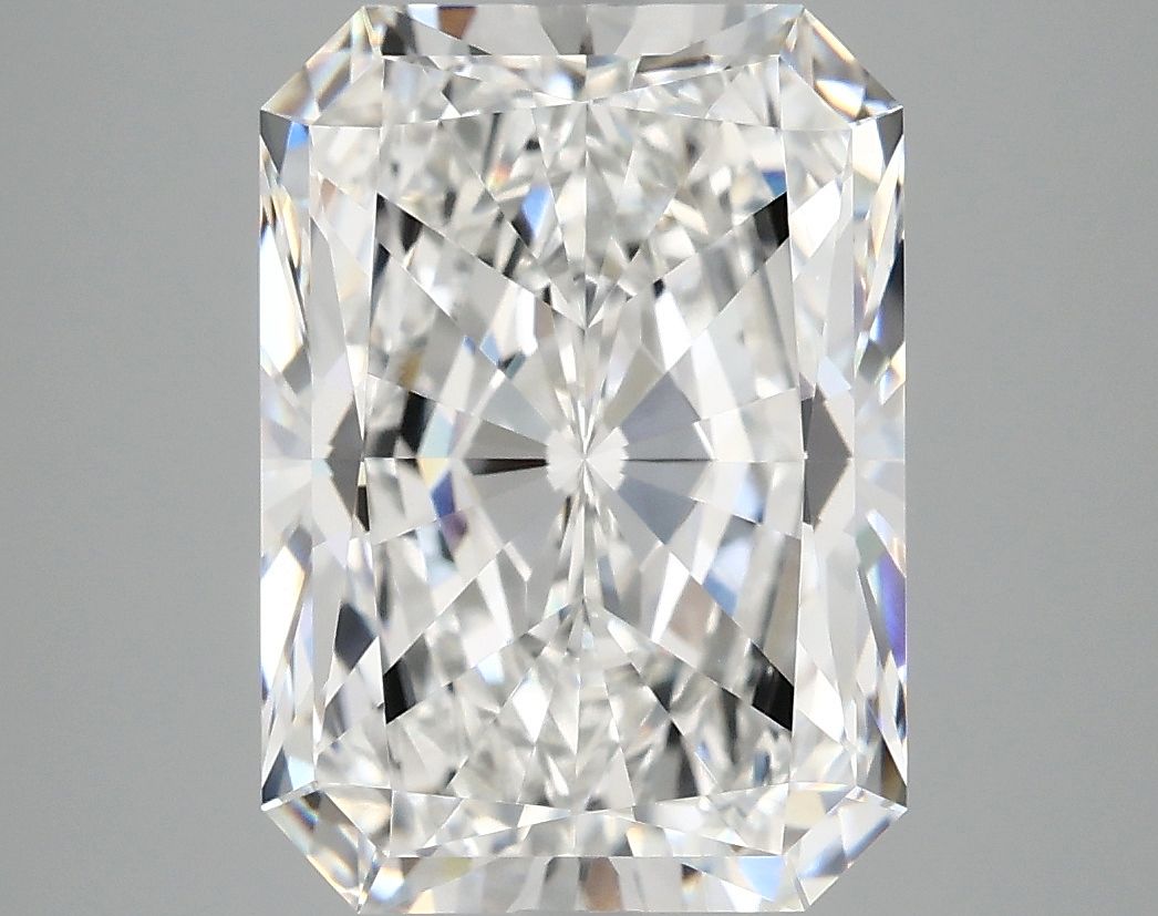4.95 ct. radiant Lab Grown Diamond front image