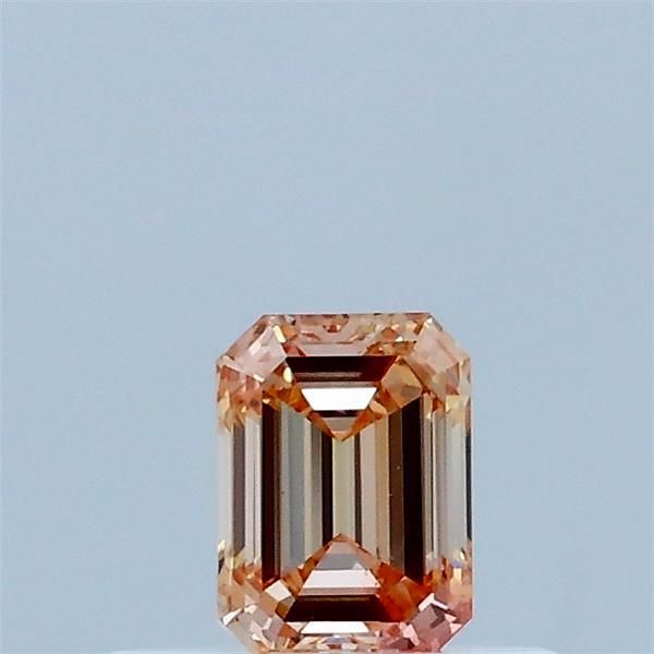 0.33 ct lab-grown Emerald Diamond