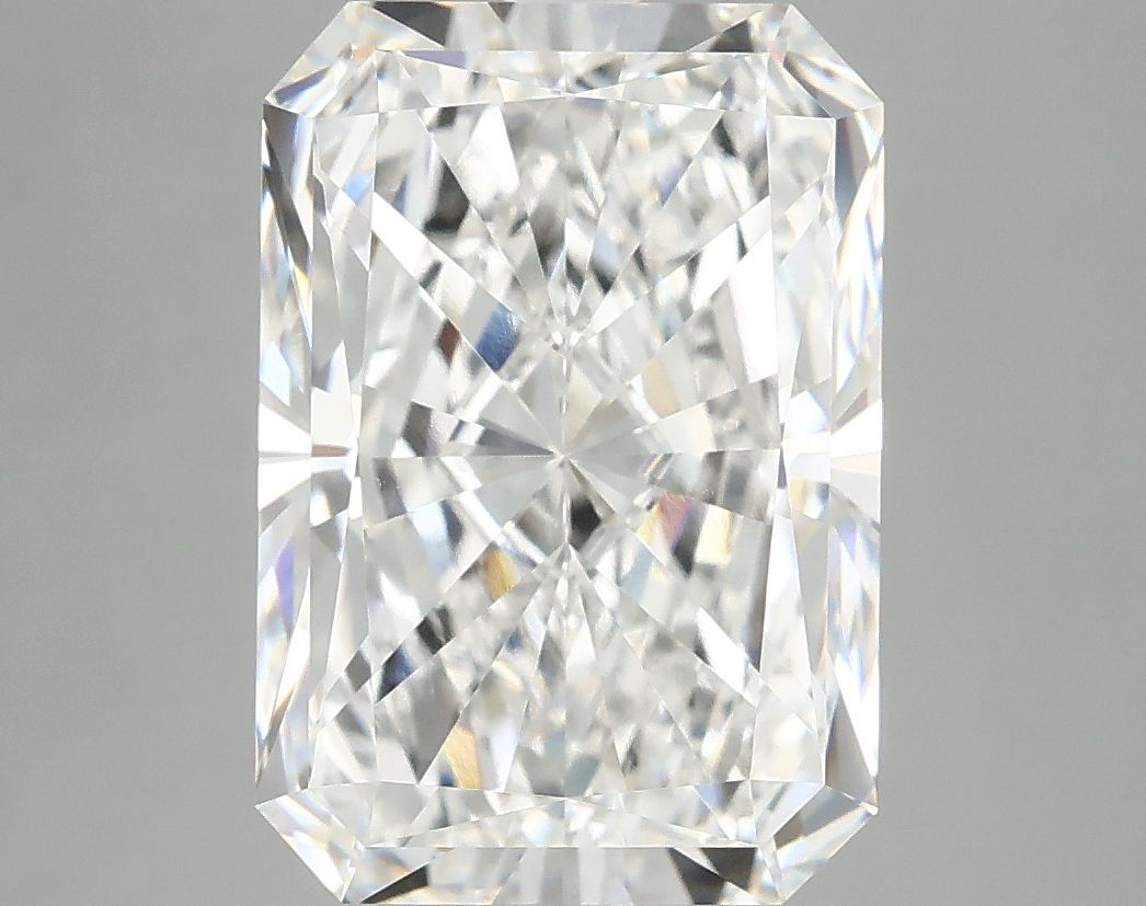 5.07 ct. radiant Lab Grown Diamond front image