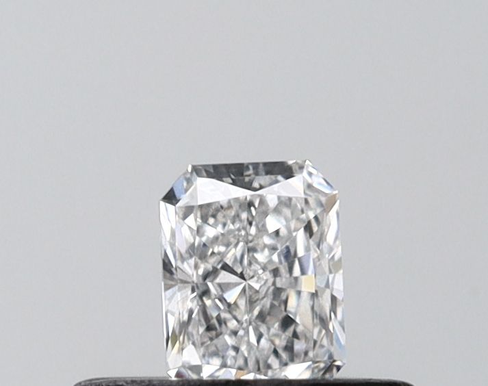 0.23ct Radiant diamond