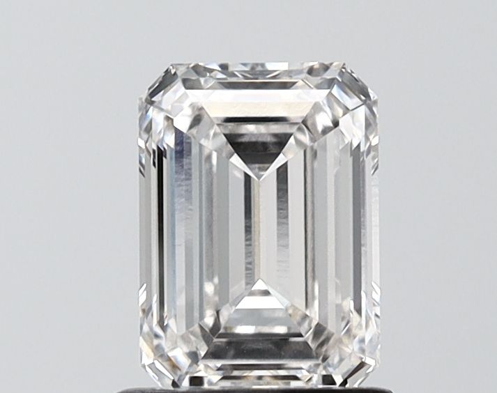 1.14 ct. emerald Lab Grown Diamond front image