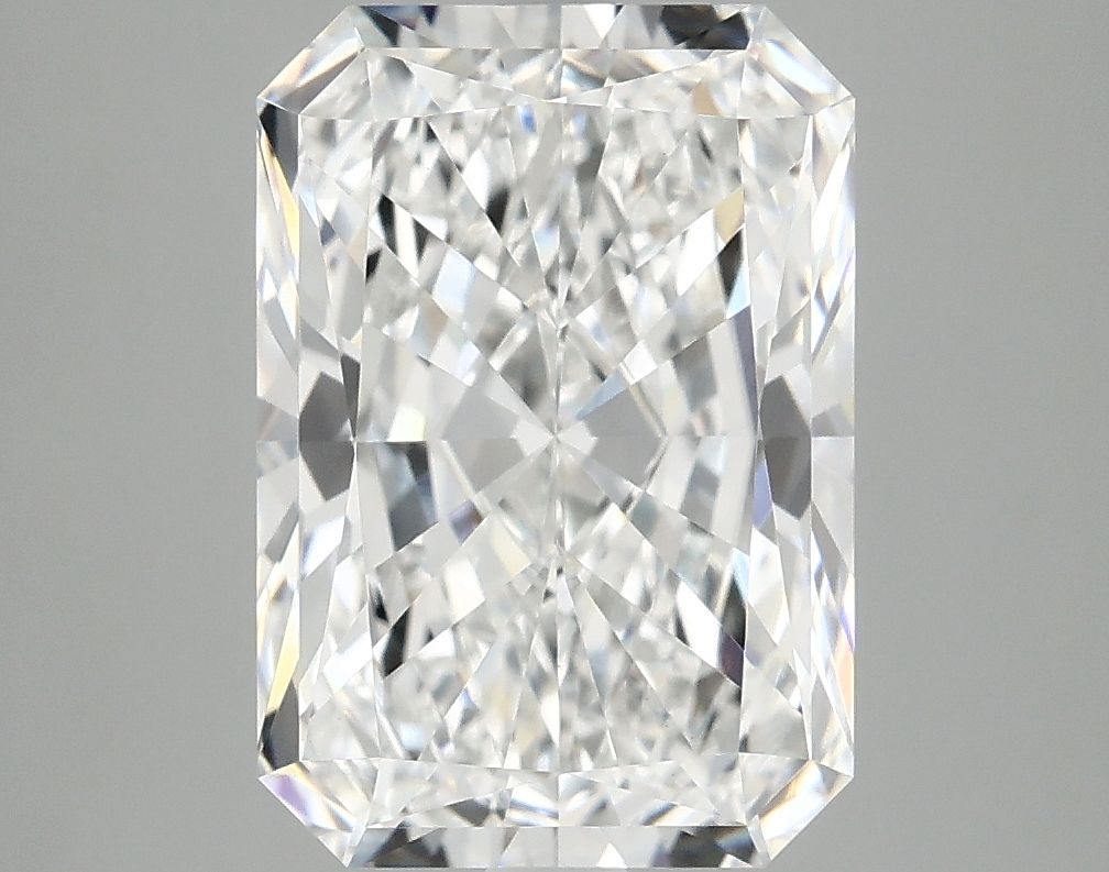 4.31 ct. radiant Lab Grown Diamond front image