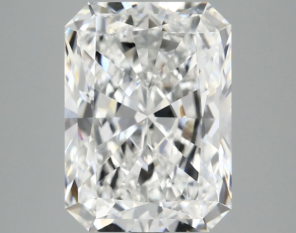 4.99 ct. radiant Lab Grown Diamond front image