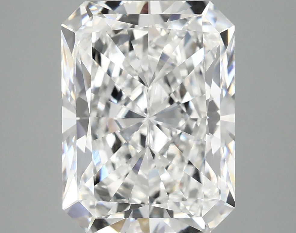 4.95 ct. radiant Lab Grown Diamond front image
