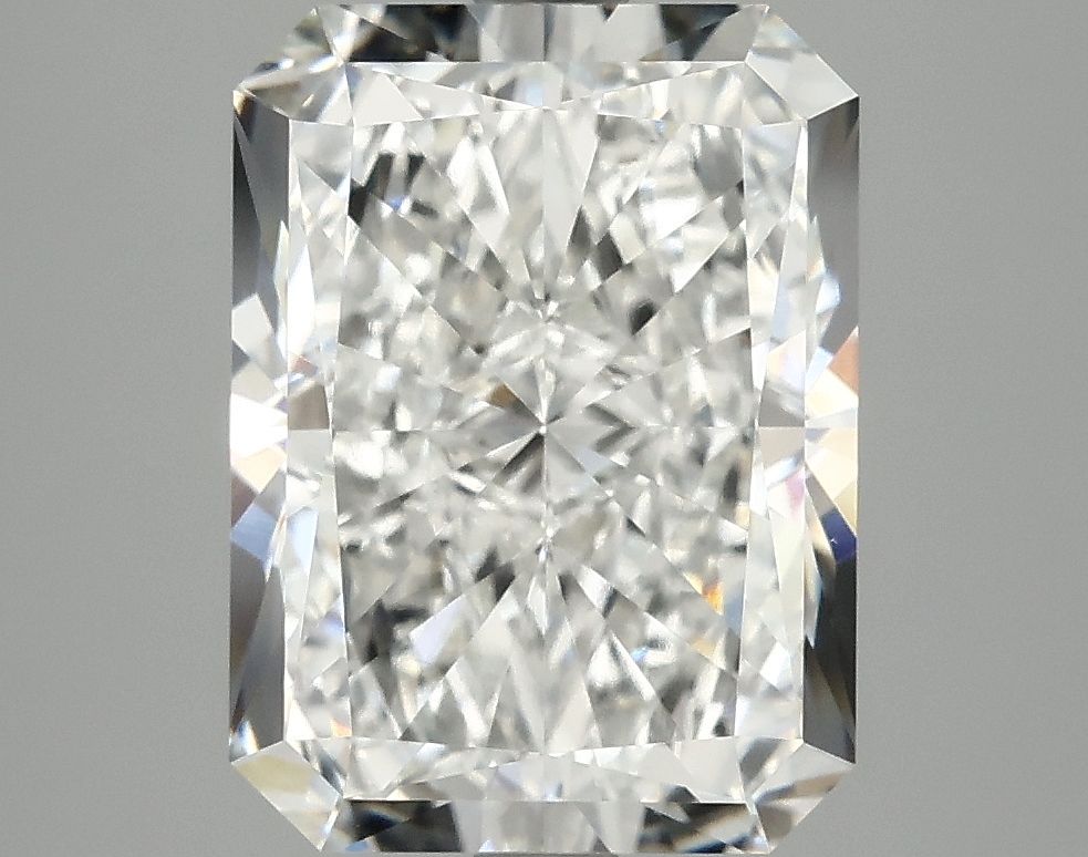 4.94 ct. radiant Lab Grown Diamond front image