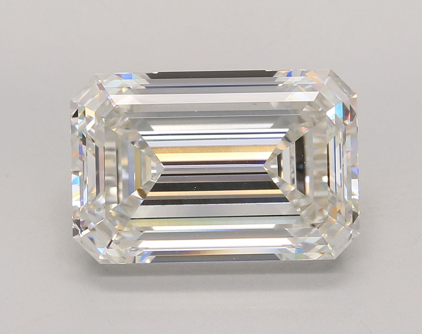 13.73 ct. emerald Lab Grown Diamond front image