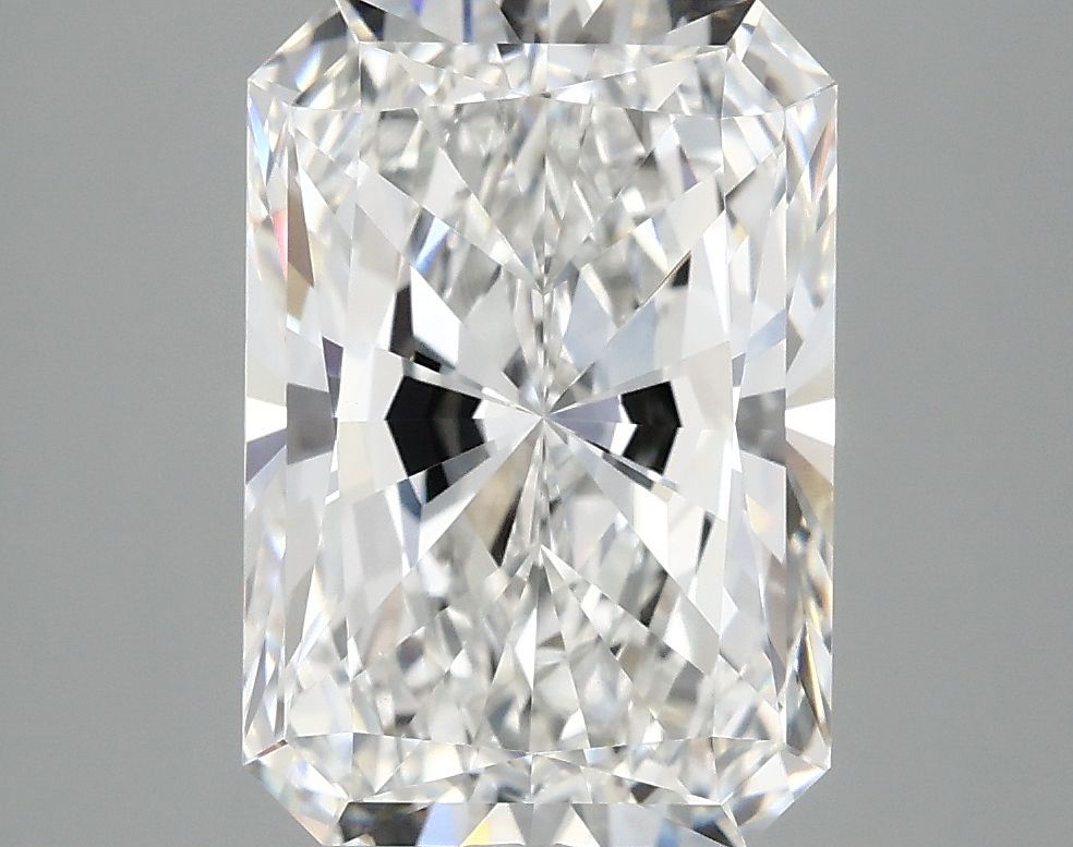 4.05 ct. radiant Lab Grown Diamond front image