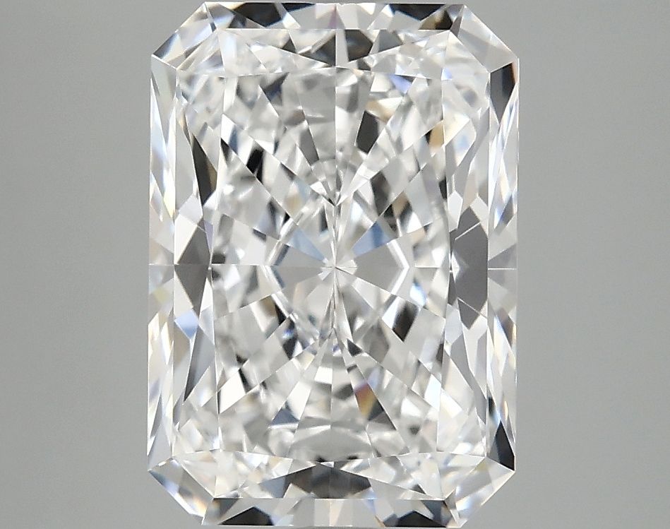 3.88 ct. radiant Lab Grown Diamond front image
