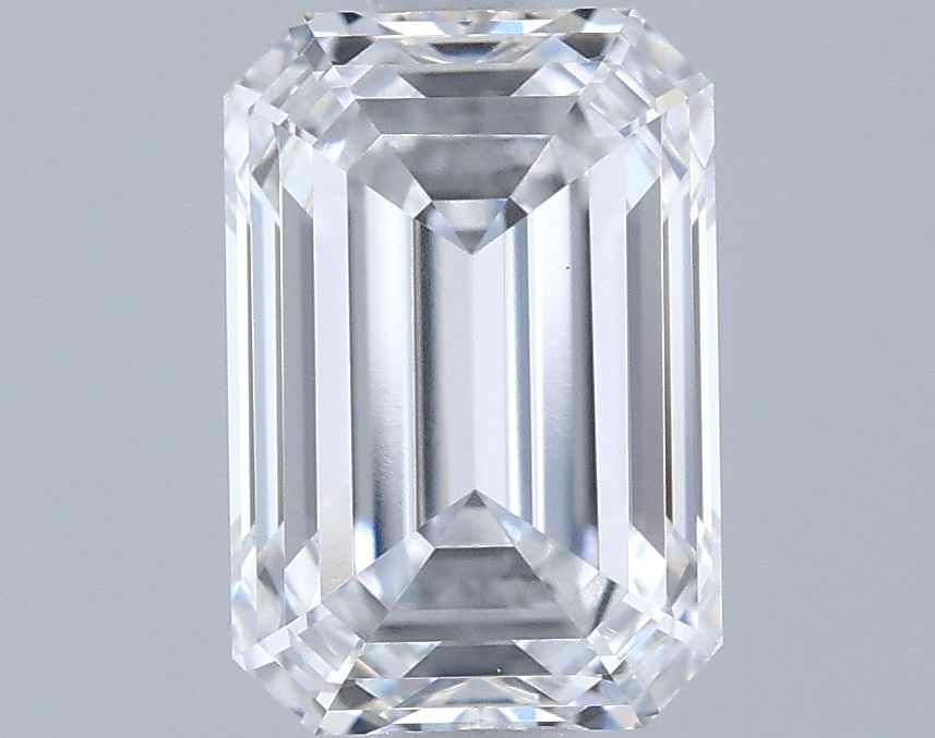 1.37 ct. emerald Lab Grown Diamond front image