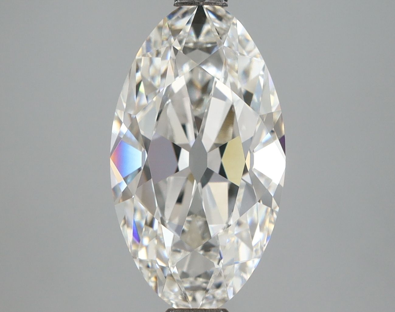 3.47 ct Oval diamond