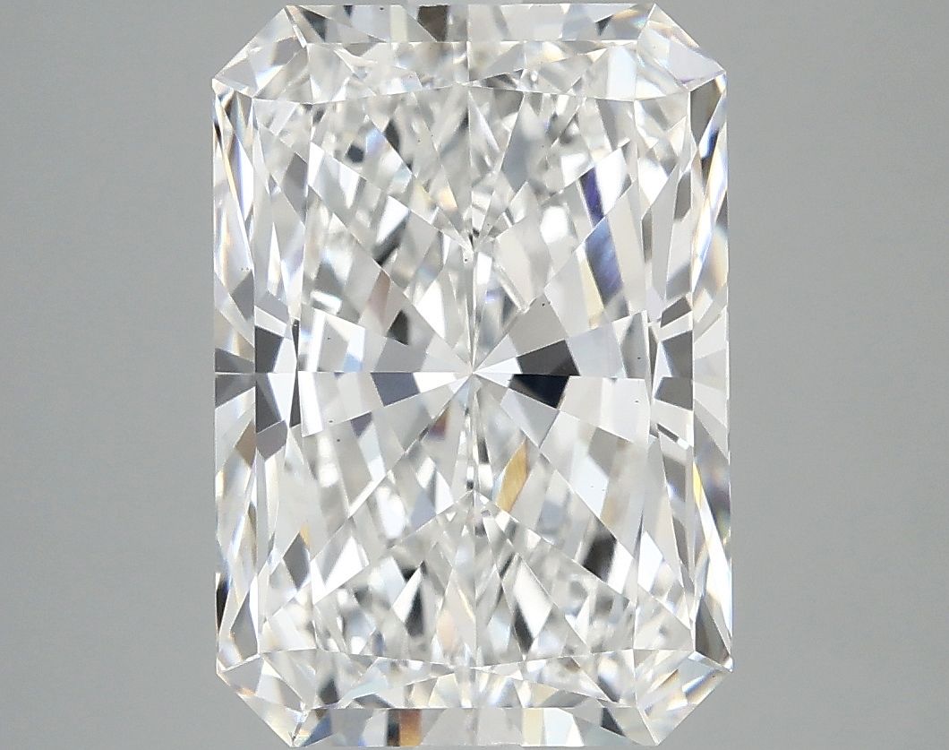 5.07 ct. radiant Lab Grown Diamond front image