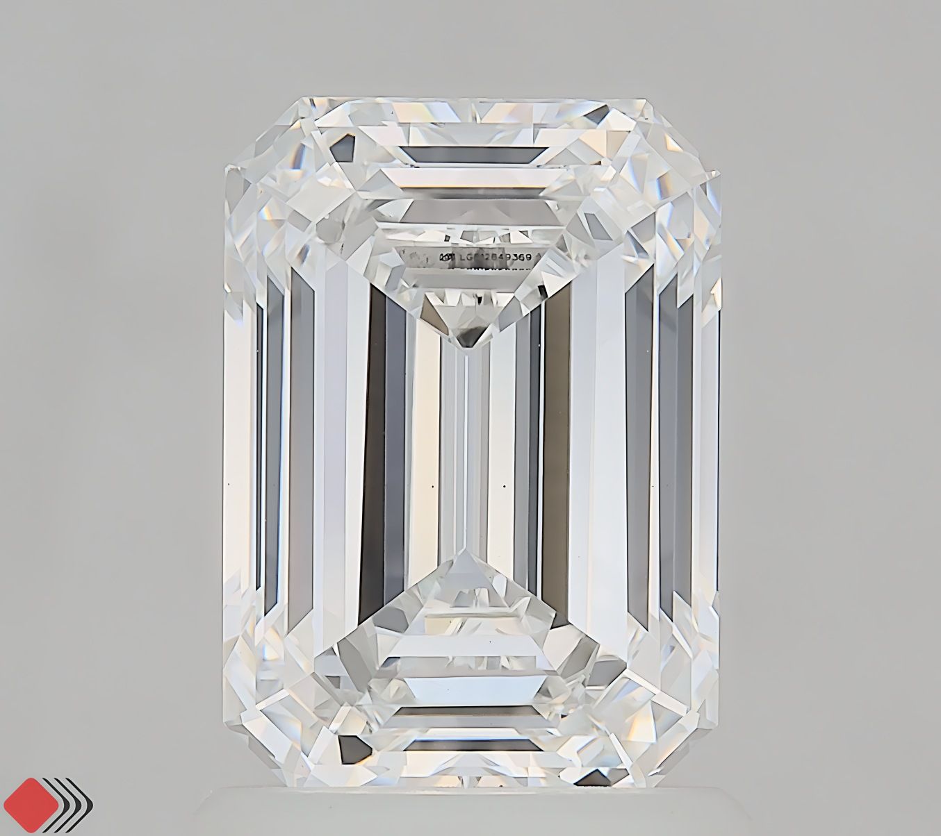 1.59 ct. emerald Lab Grown Diamond front image