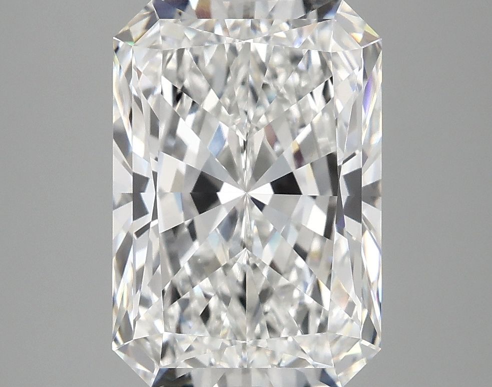 4.03 ct. radiant Lab Grown Diamond front image