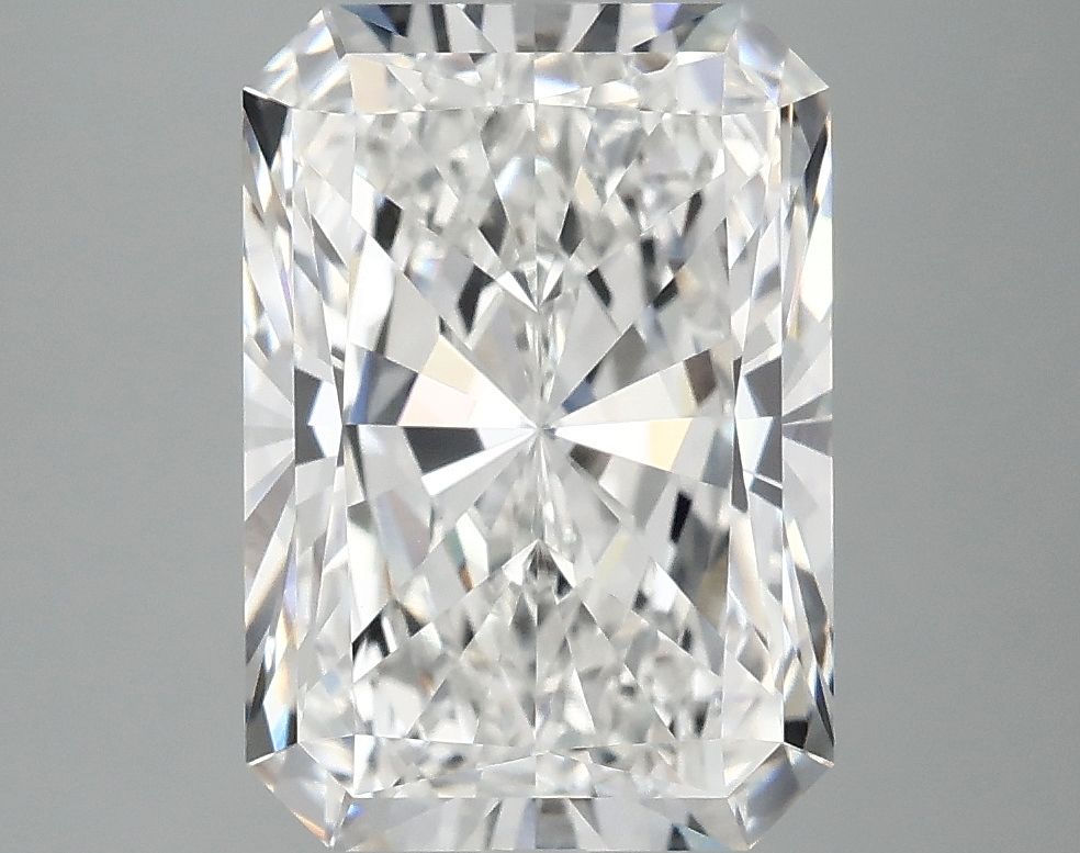 4.23 ct. radiant Lab Grown Diamond front image
