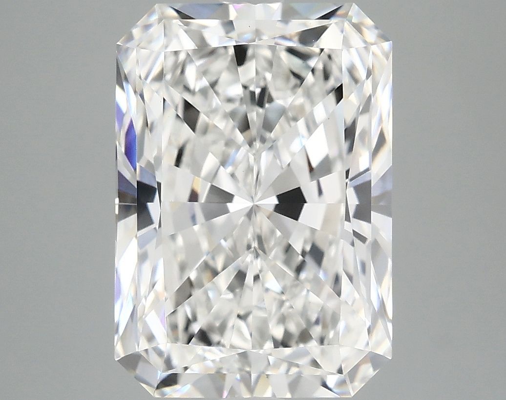 4.92 ct. radiant Lab Grown Diamond front image