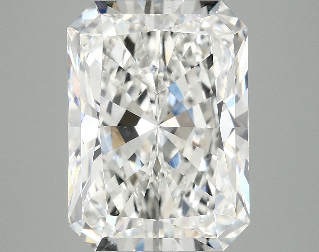 5.04 ct. radiant Lab Grown Diamond front image