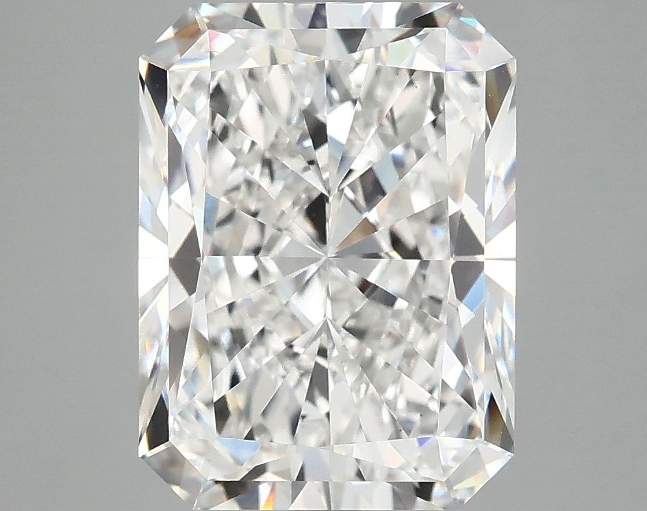 4.88 ct. radiant Lab Grown Diamond front image