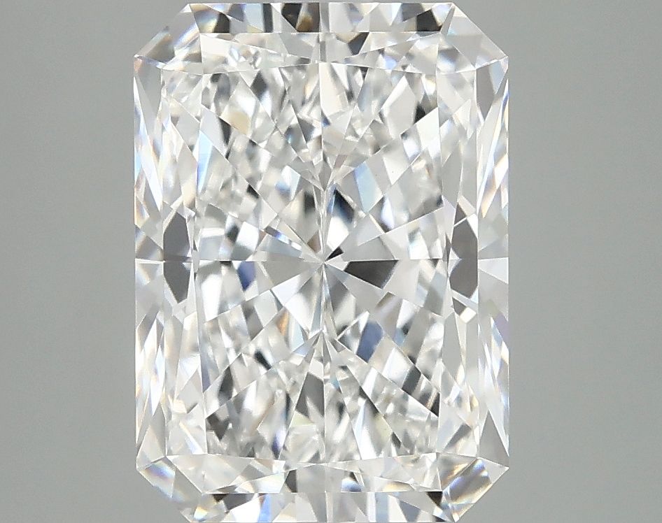 4.02 ct. radiant Lab Grown Diamond front image
