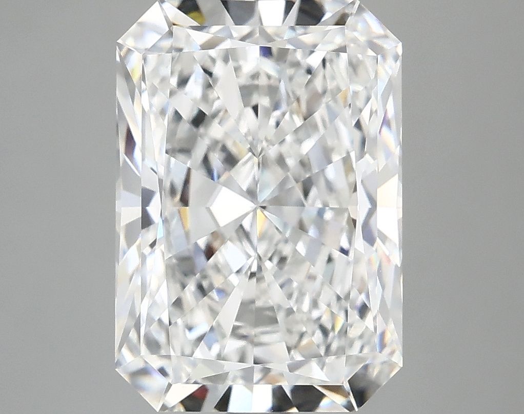 4.98 ct. radiant Lab Grown Diamond front image