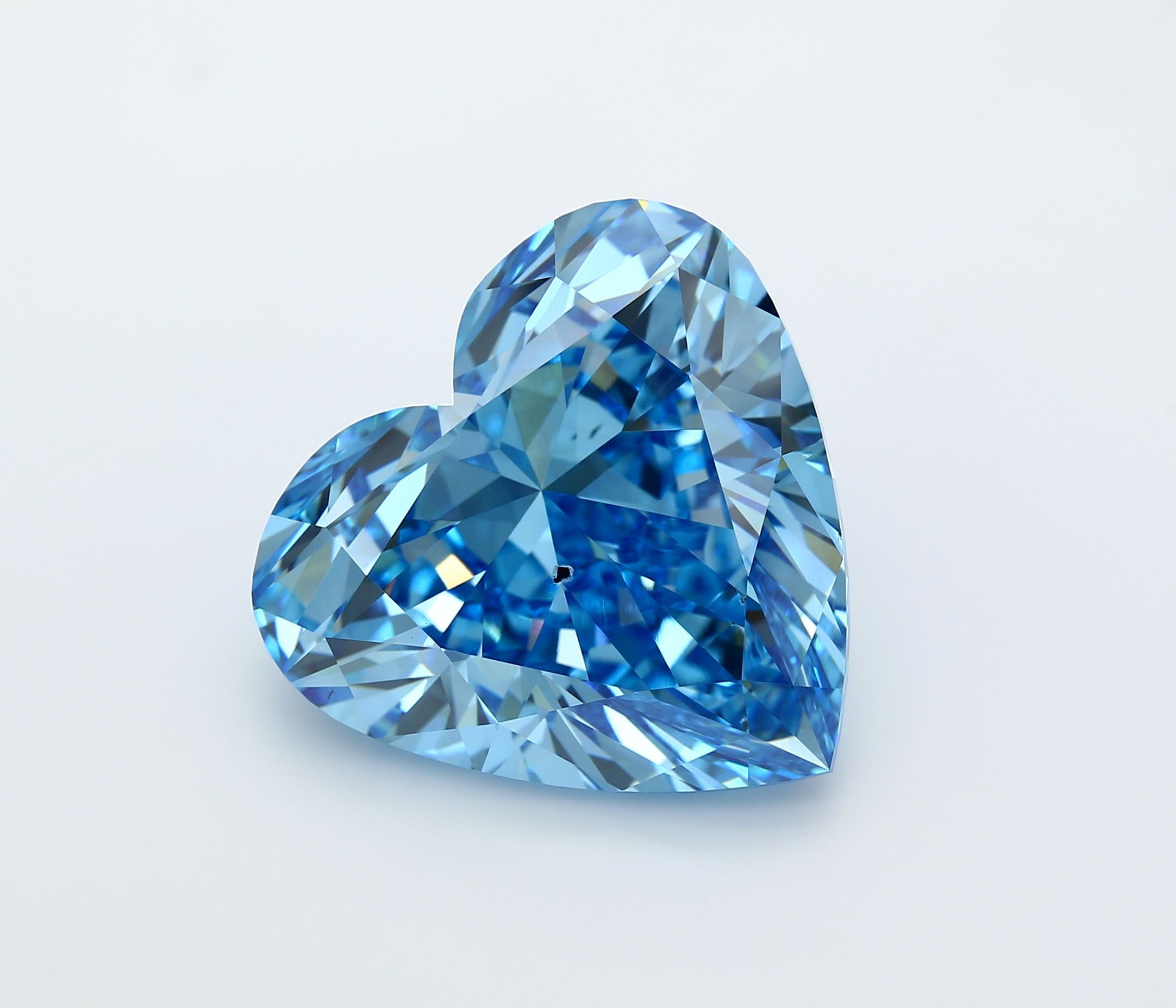 31.25 ct. heart Lab Grown Diamond front image