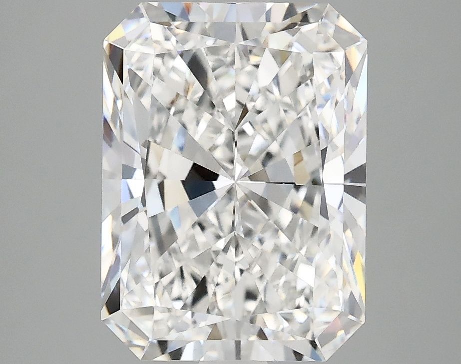 3.85 ct. radiant Lab Grown Diamond front image