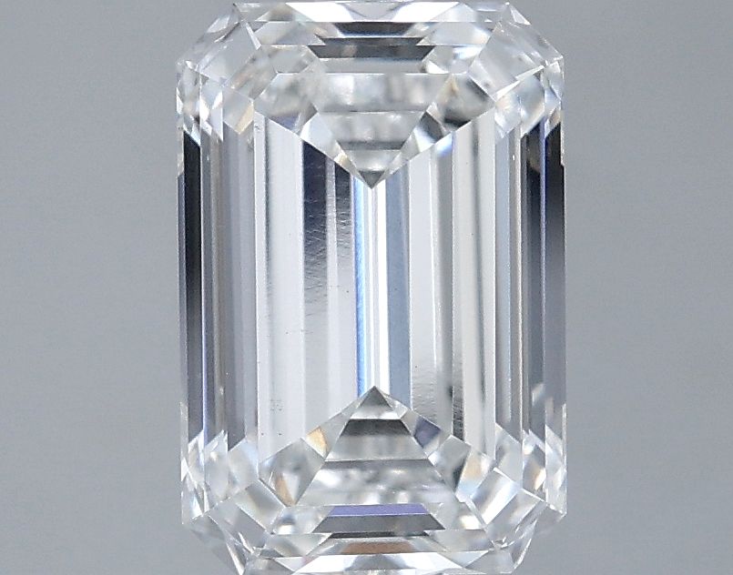 2.56 ct. emerald Lab Grown Diamond front image