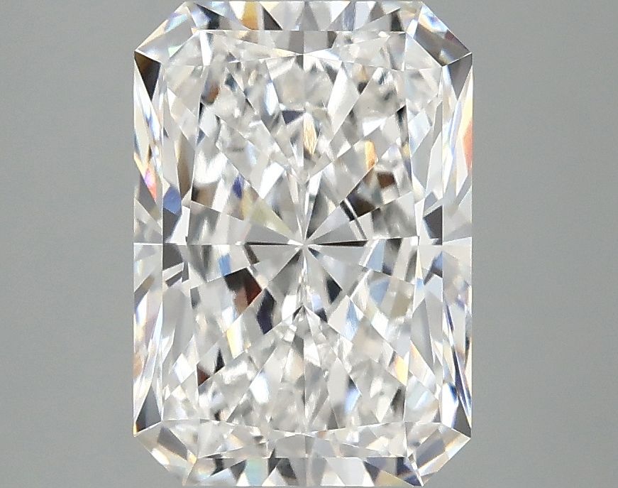 3.04 ct. radiant Lab Grown Diamond front image