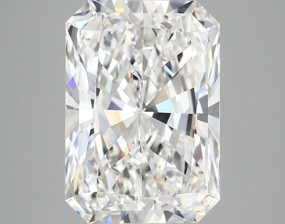 4.19 ct. radiant Lab Grown Diamond front image