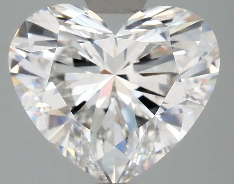 3.05 carat e VS1 EX Cut IGI heart diamond