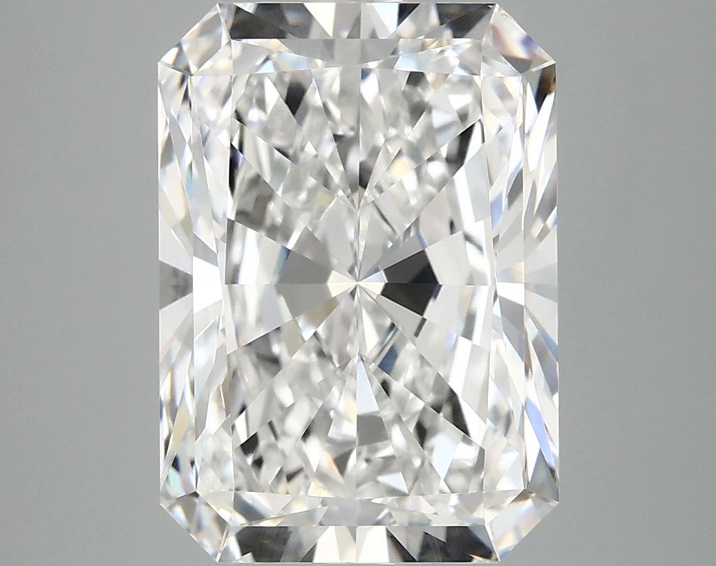 4.92 ct. radiant Lab Grown Diamond front image