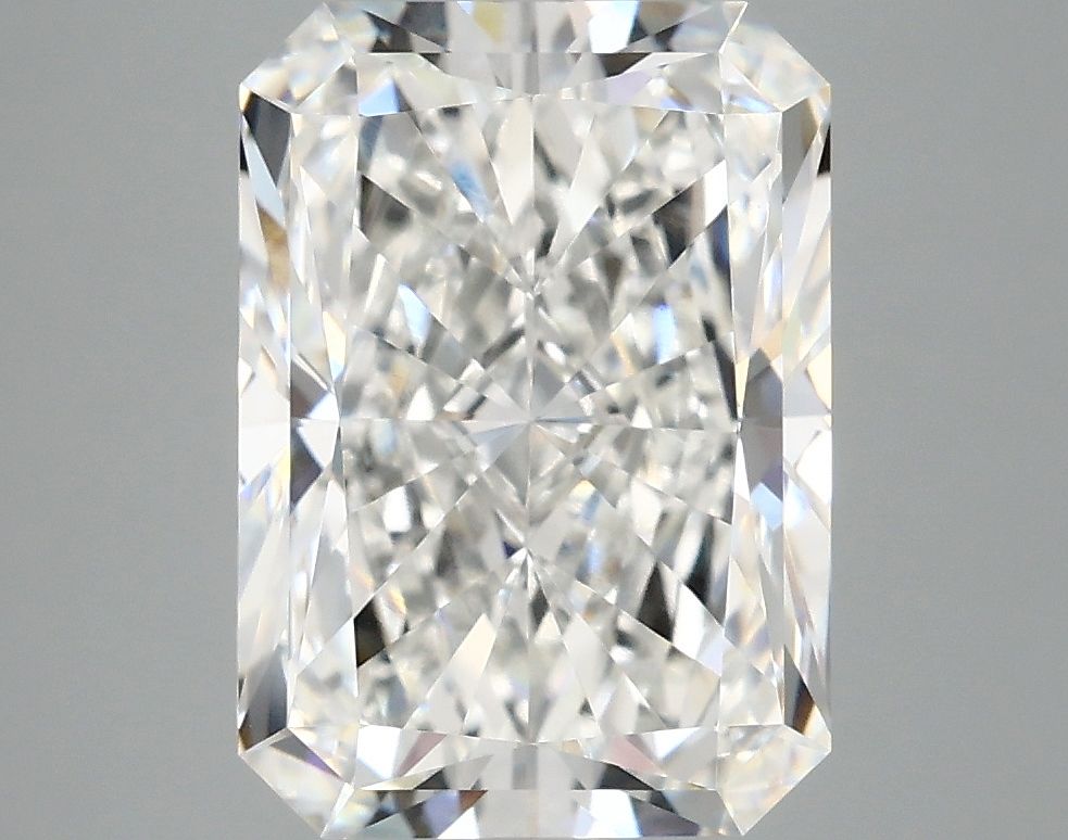 4.65 ct. radiant Lab Grown Diamond front image