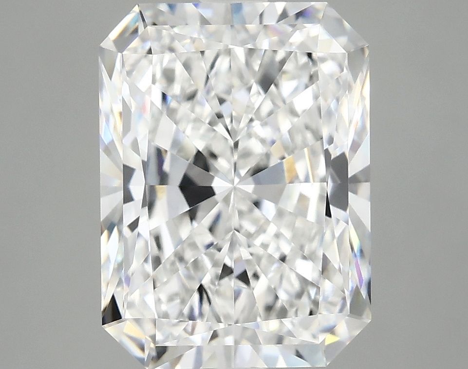 4.19 ct. radiant Lab Grown Diamond front image