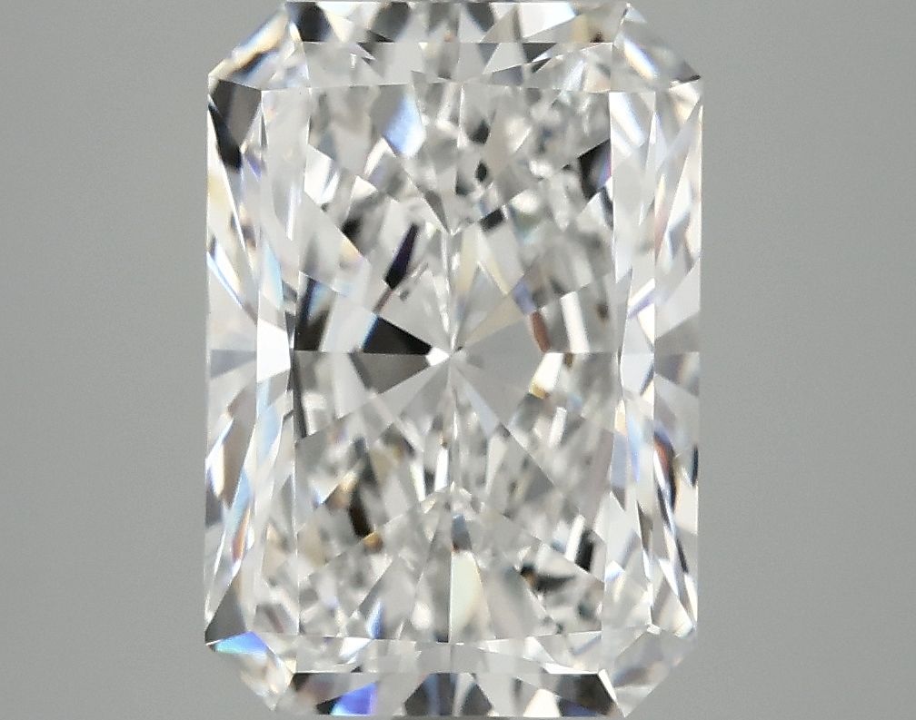 4.91 ct. radiant Lab Grown Diamond front image
