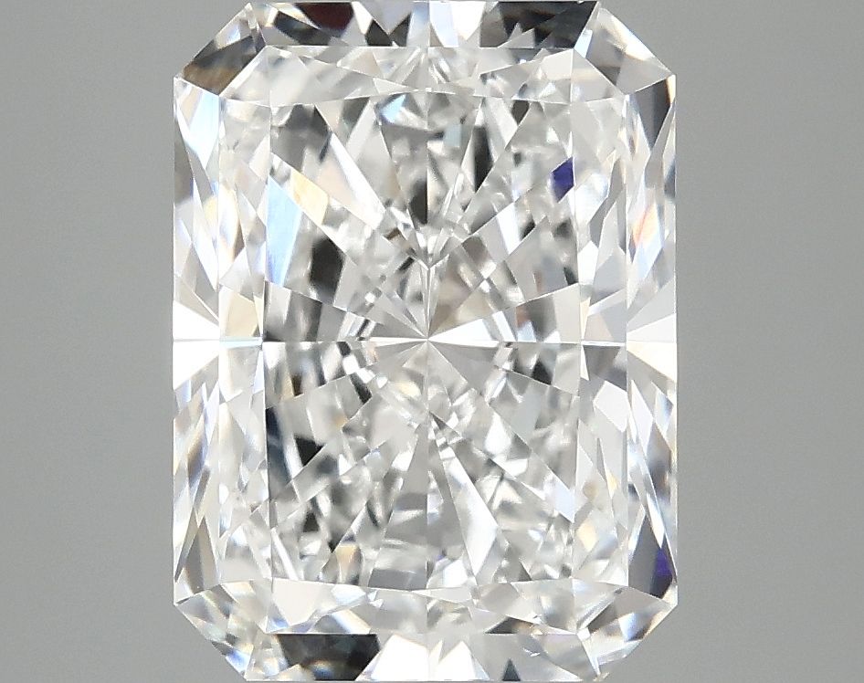 4.04 ct. radiant Lab Grown Diamond front image