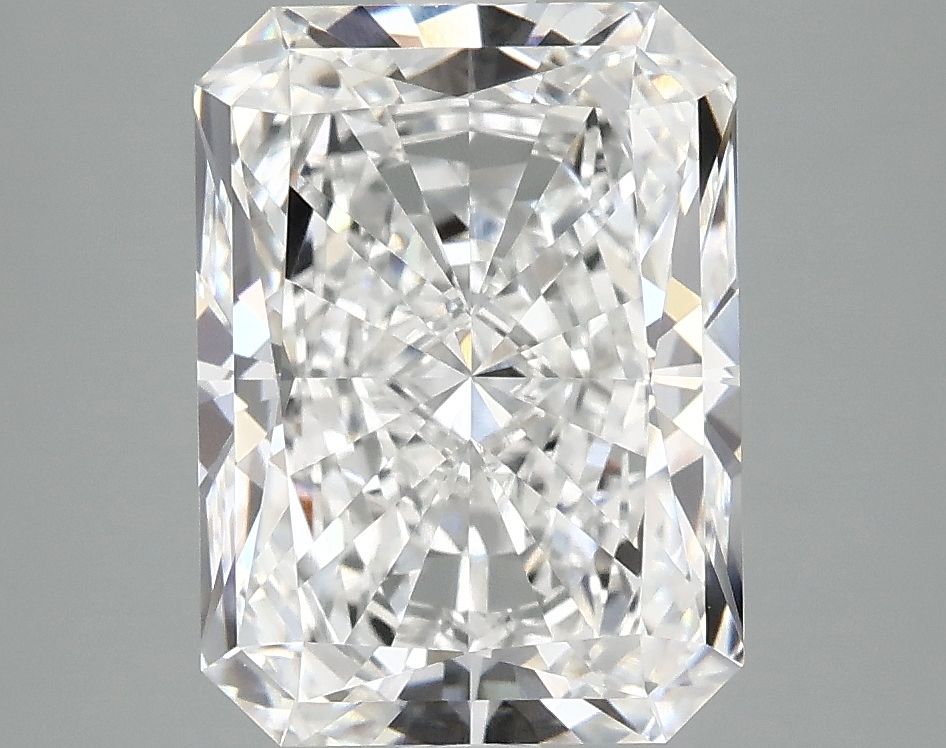 3.89 ct. radiant Lab Grown Diamond front image