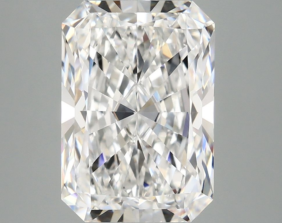 3.87 ct. radiant Lab Grown Diamond front image