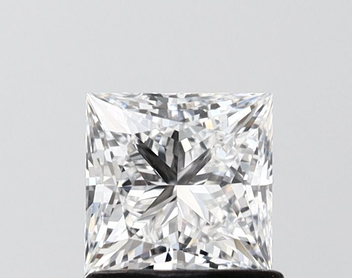 1.07 ct. princess Lab Grown Diamond front image