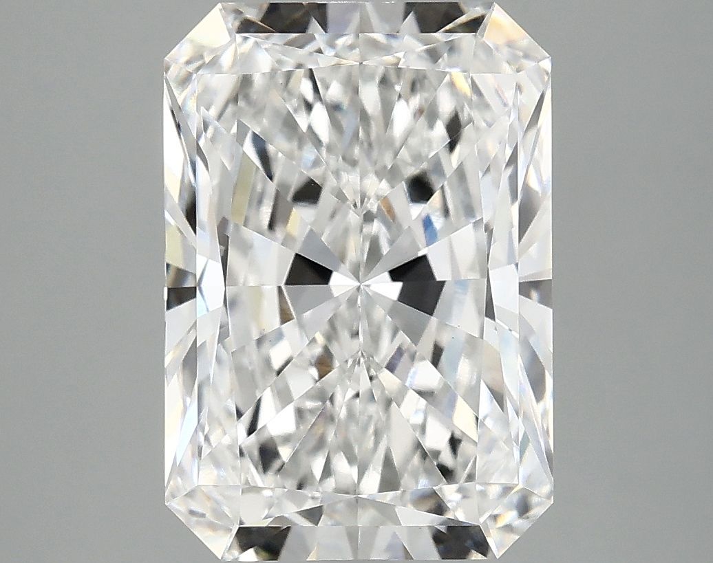 4.99 ct. radiant Lab Grown Diamond front image