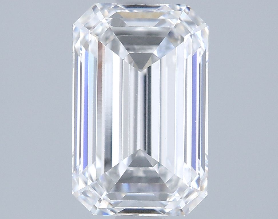 1.94 ct. emerald Lab Grown Diamond front image
