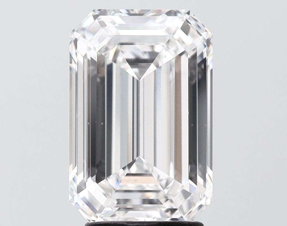 3.70 ct. emerald Lab Grown Diamond front image