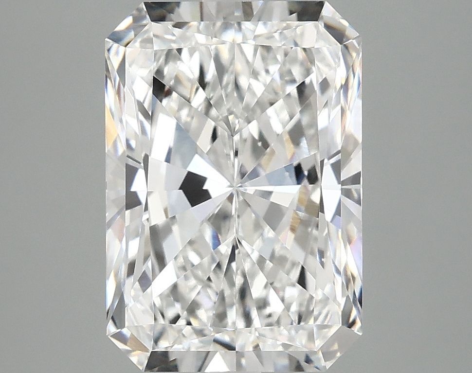 3.87 ct. radiant Lab Grown Diamond front image