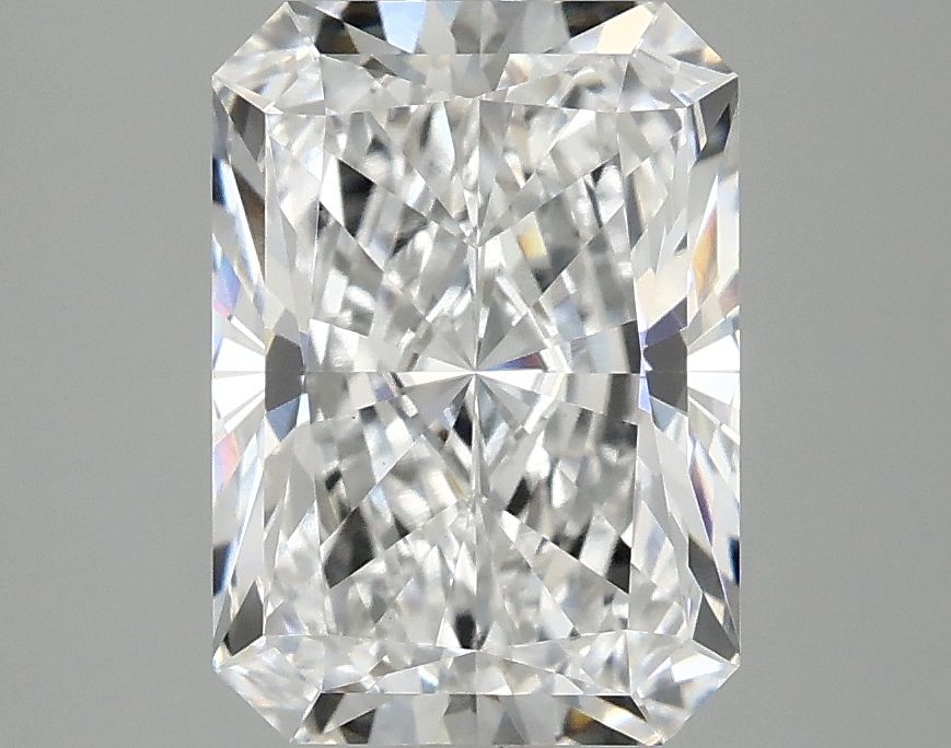 3.08 ct. radiant Lab Grown Diamond front image