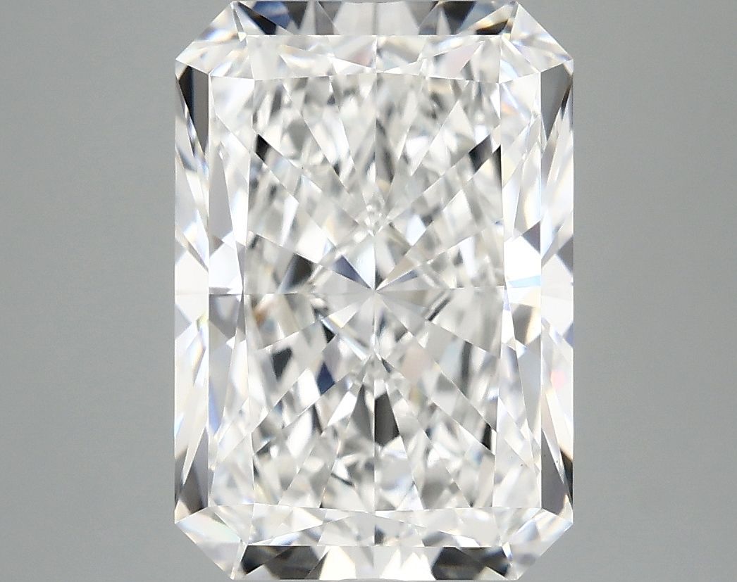 4.78 ct. radiant Lab Grown Diamond front image