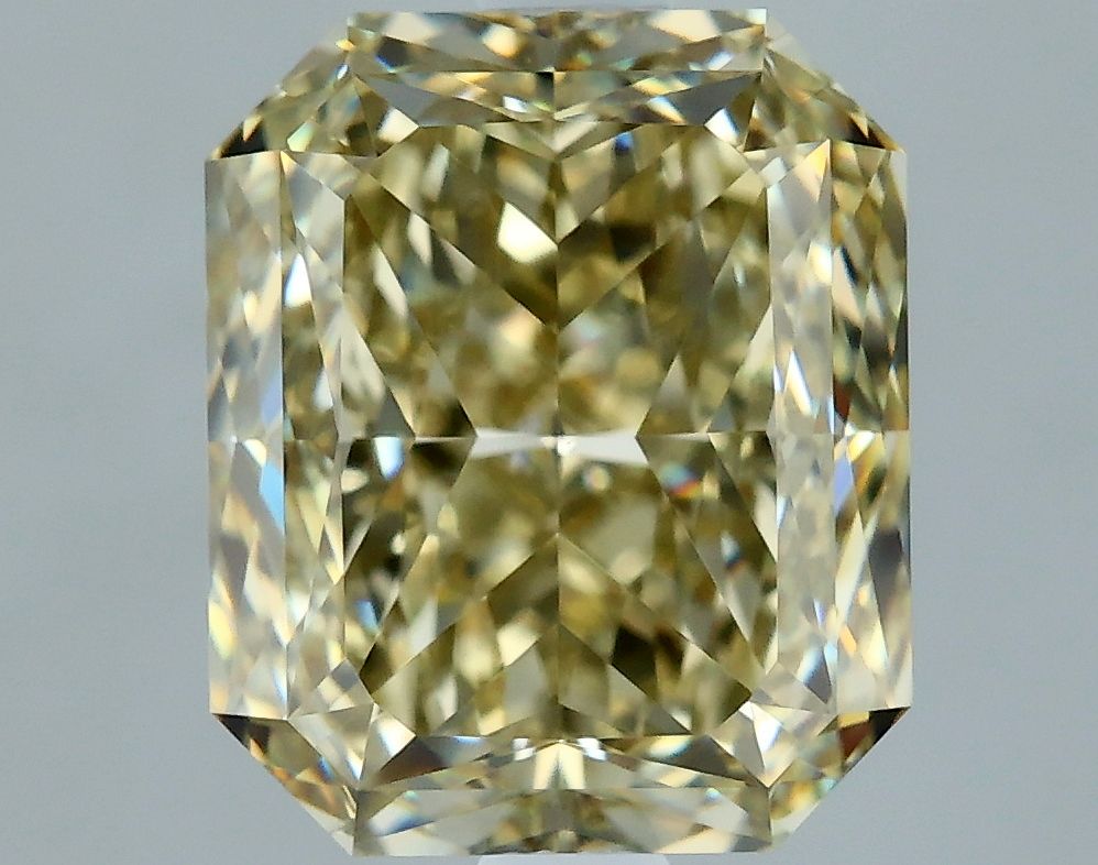 2.41 ct Radiant diamond