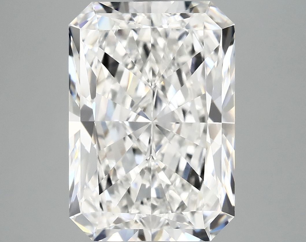 4.95 ct. radiant Lab Grown Diamond front image