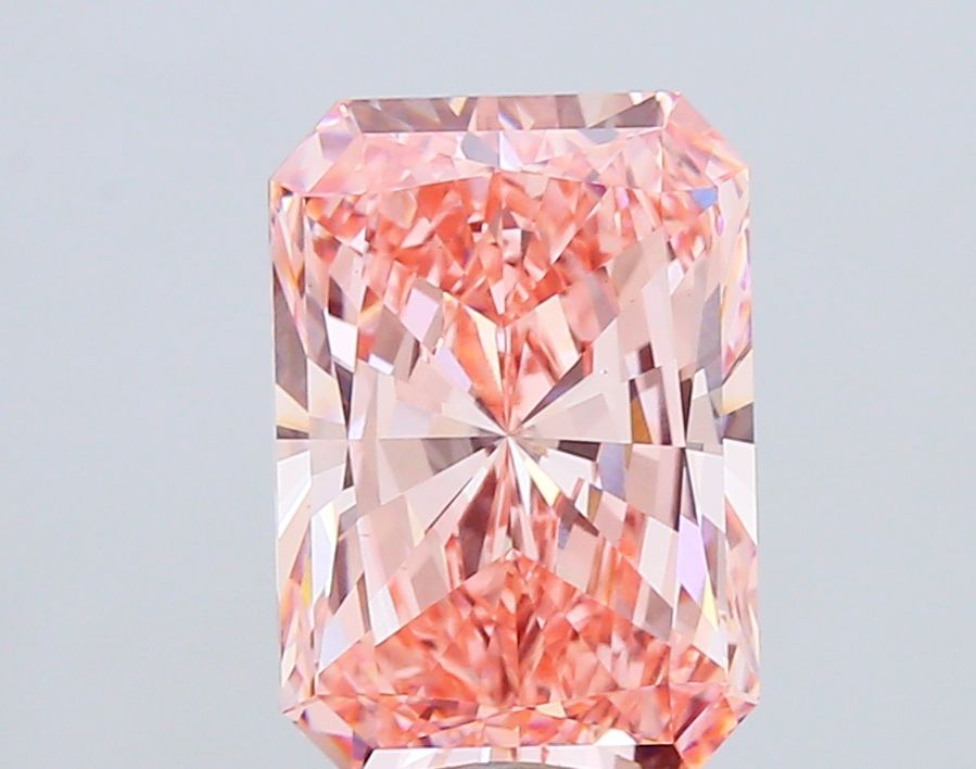 7.04 ct. radiant Lab Grown Diamond front image