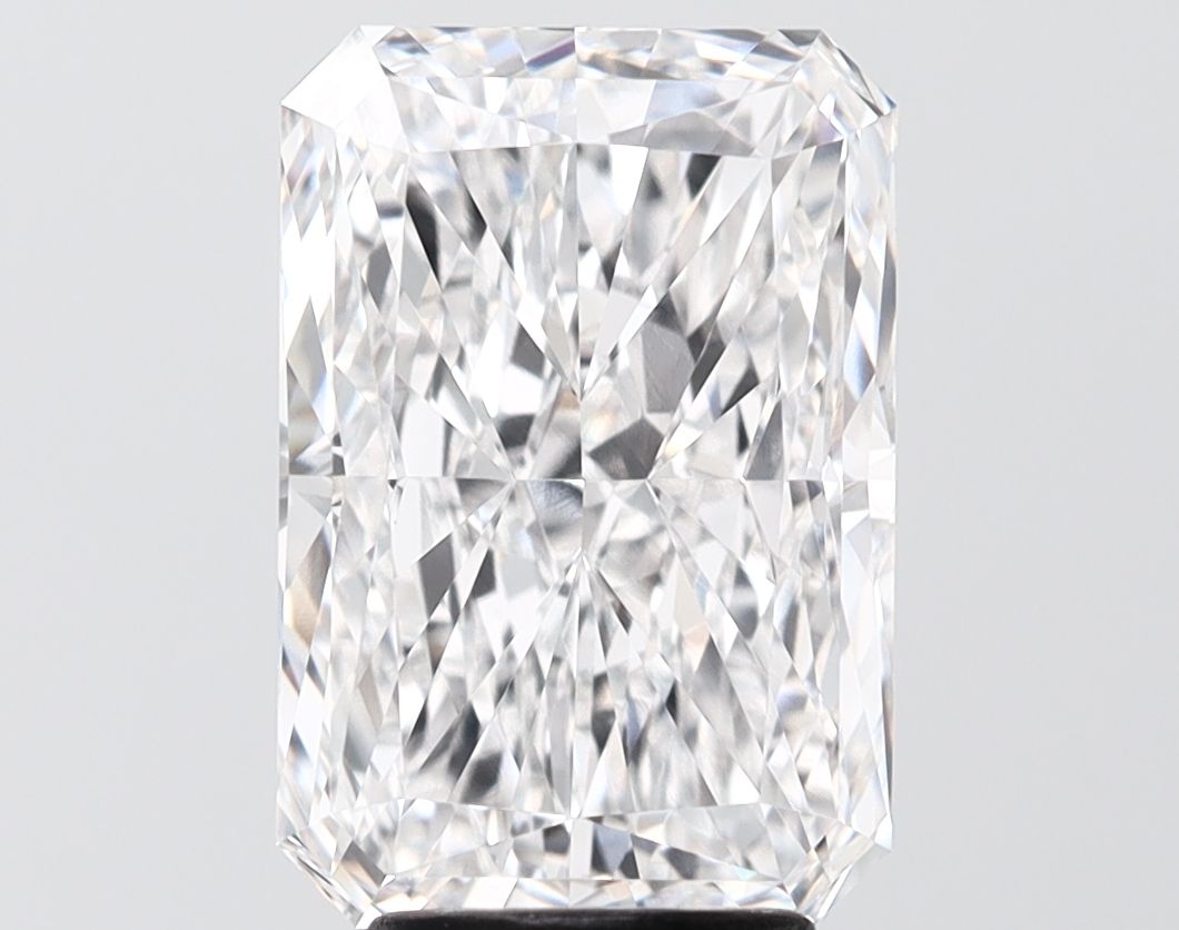 4.51 ct. radiant Lab Grown Diamond front image