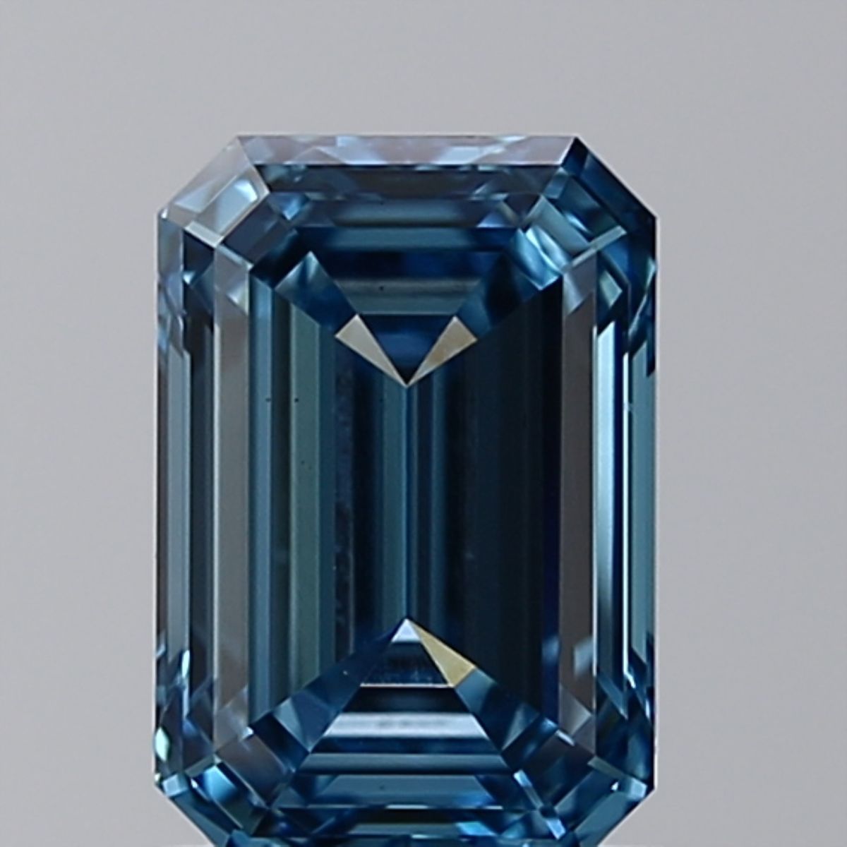 1.25 ct. emerald Lab Grown Diamond front image