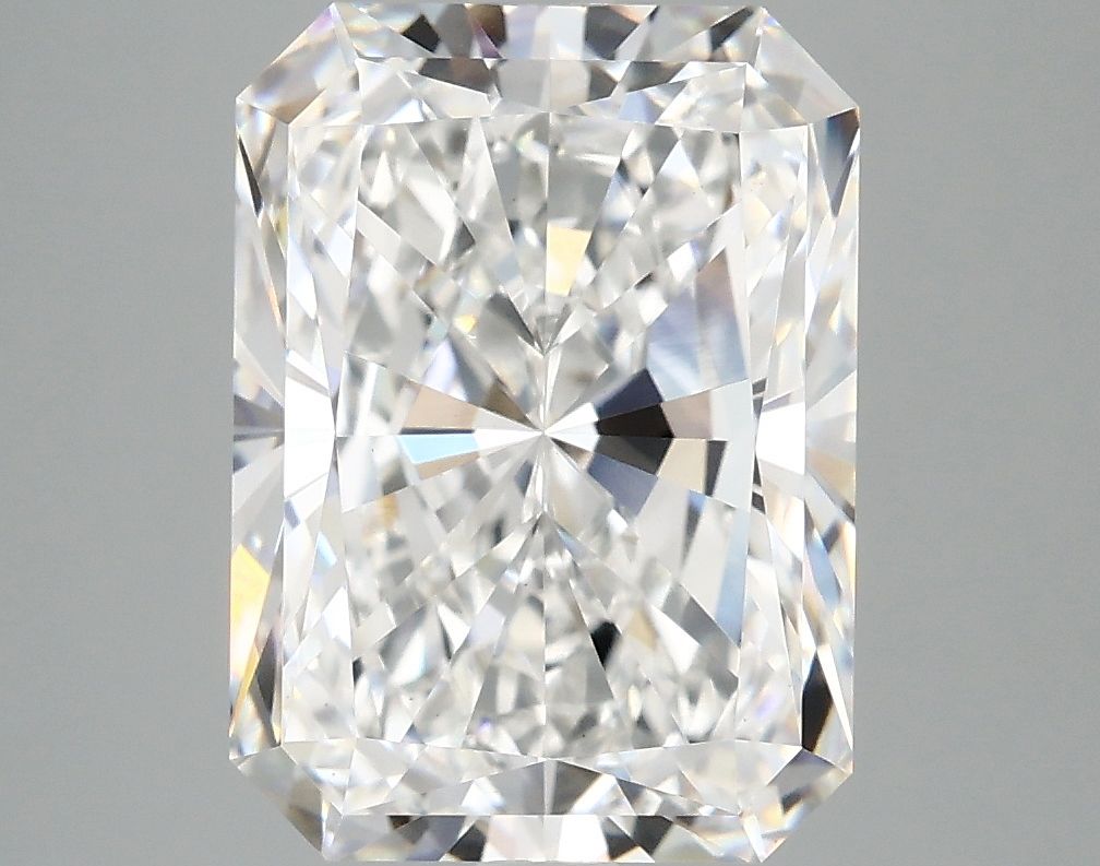 4.87 ct. radiant Lab Grown Diamond front image